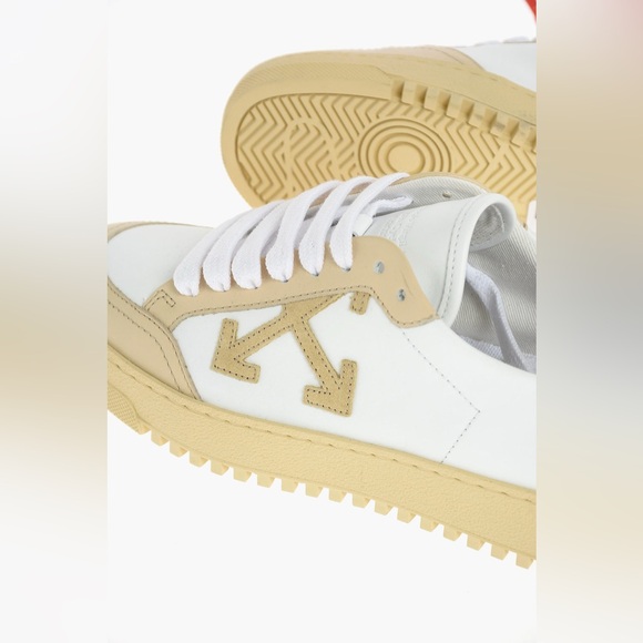 Off White Leather Arrow 2.0 Sneakers